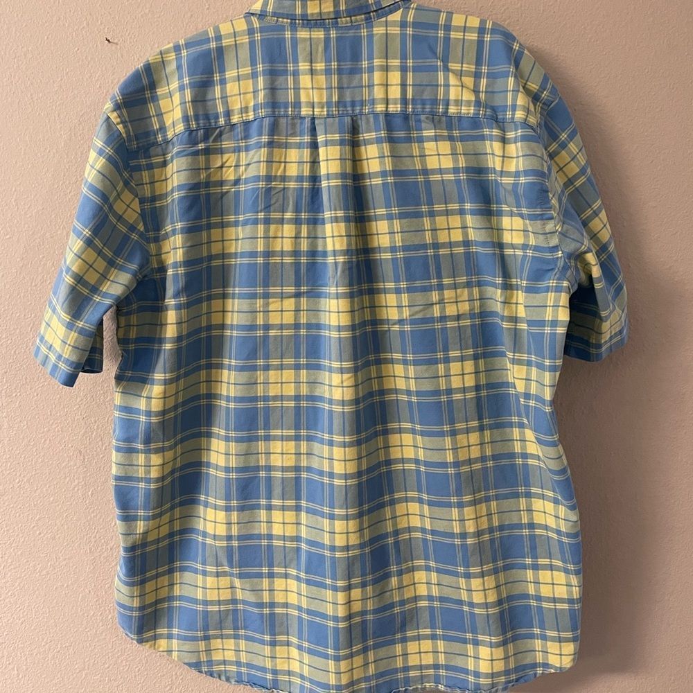 St. John’s Bay - Men’s performance button down shirt - Picture 2 of 5